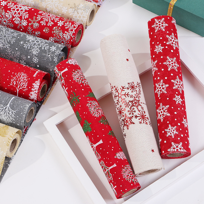 China Merry Xmas Indoor Christmas Ornaments Printed Christmas Tree Linen Polyester Home Decoration Fabric Rolls Table Cover Decorative Cloth Table Runner