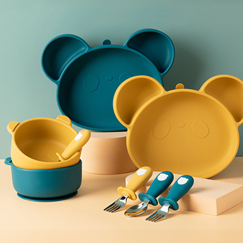 Hot Selling Animal Panda BPA Free Microwave Safe Divided Kids Baby Feeding Set Dinnerware Baby Silicone Bowl Plate