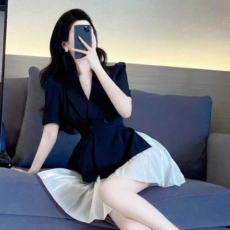 Комплект женский топ V-вырез и юбка пышная приталенная