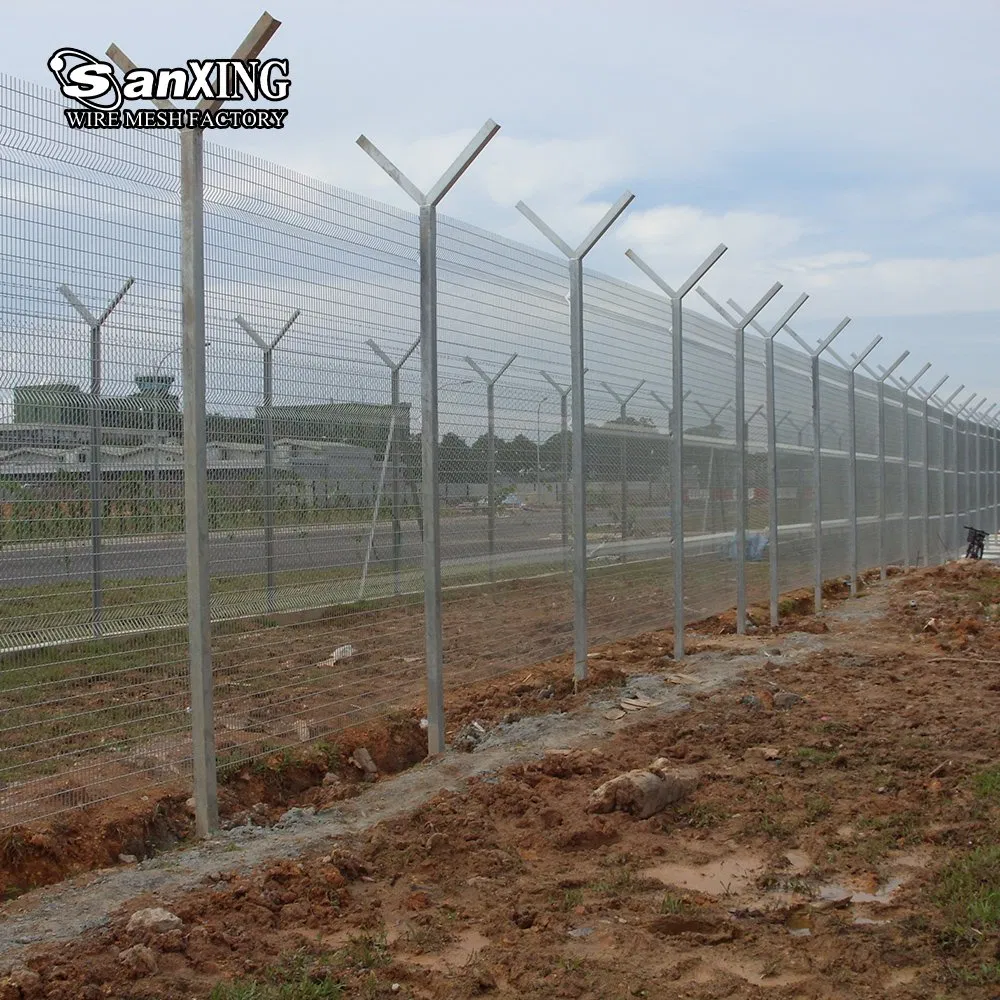 Galvanized Steel 3D Fencing Sport Equipment Curved Security Welded Fence