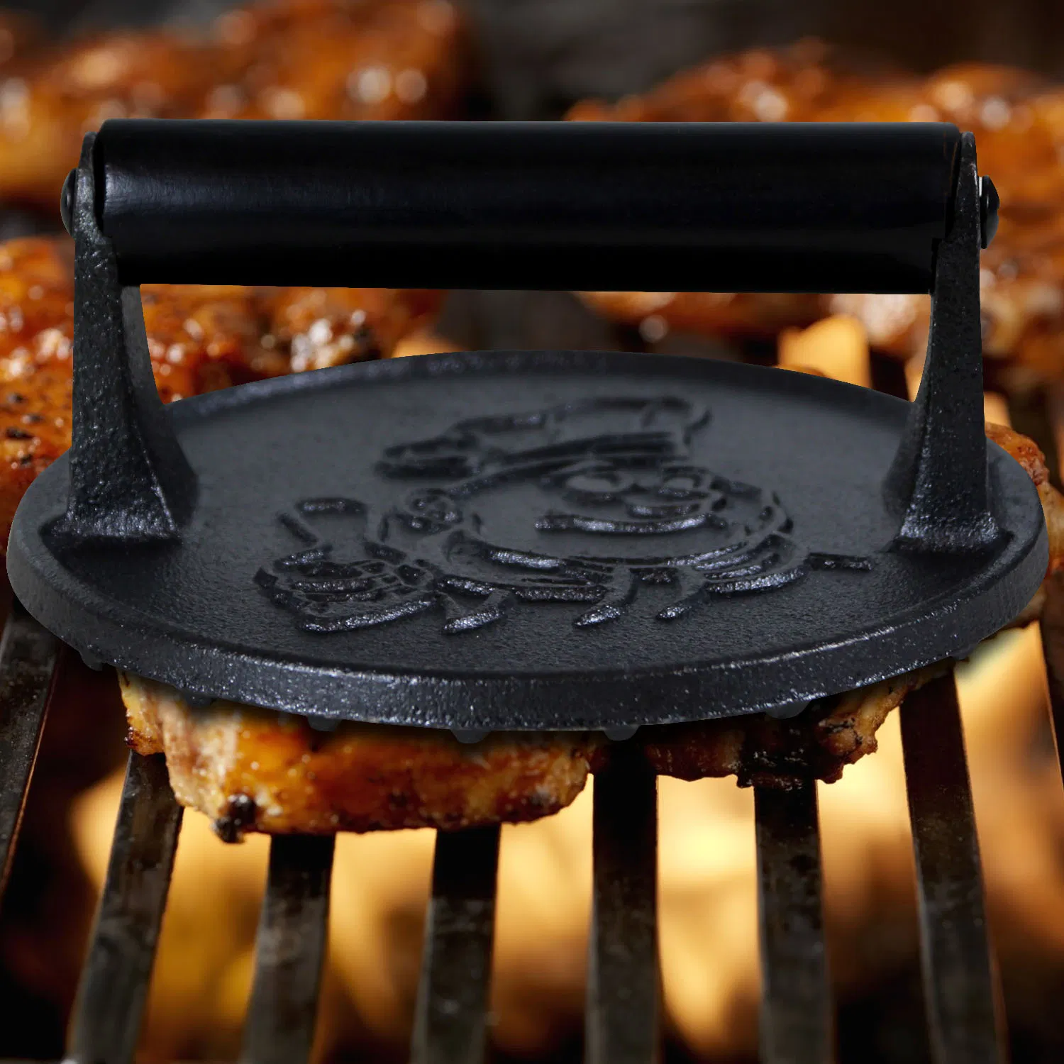 15cm 6 Inch Durable Black Cast Iron Smash Burger Press with Wood Handle Non-Stick Round Outdoor Meat Food Press for Bacon and Grill Maker