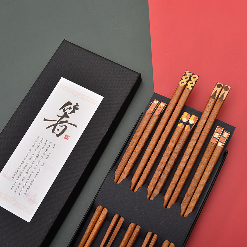 Japanese Custom Carbon Carbonization Carbonising Reusable Natural Bamboo Wood Chopsticks with Storage Boxs