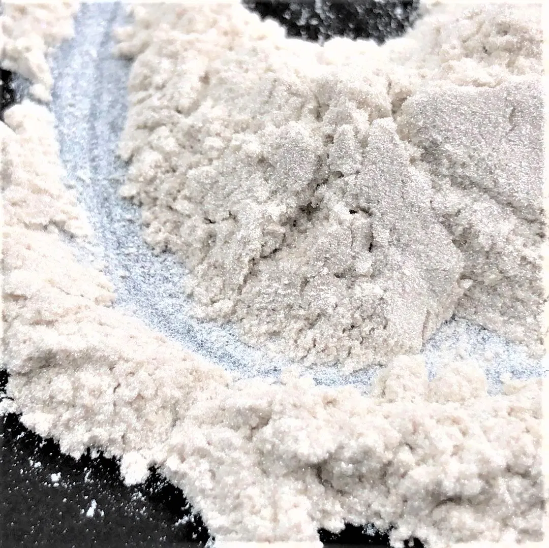 Pearlescent Pigments P651 Sparkling Sliver for Coating Rutile Fine Silver Paint Building Coating Car Painting