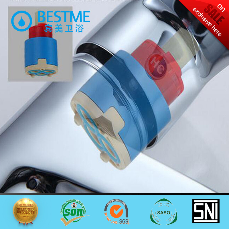 Смеситель для ванны термостатический TBM38005K