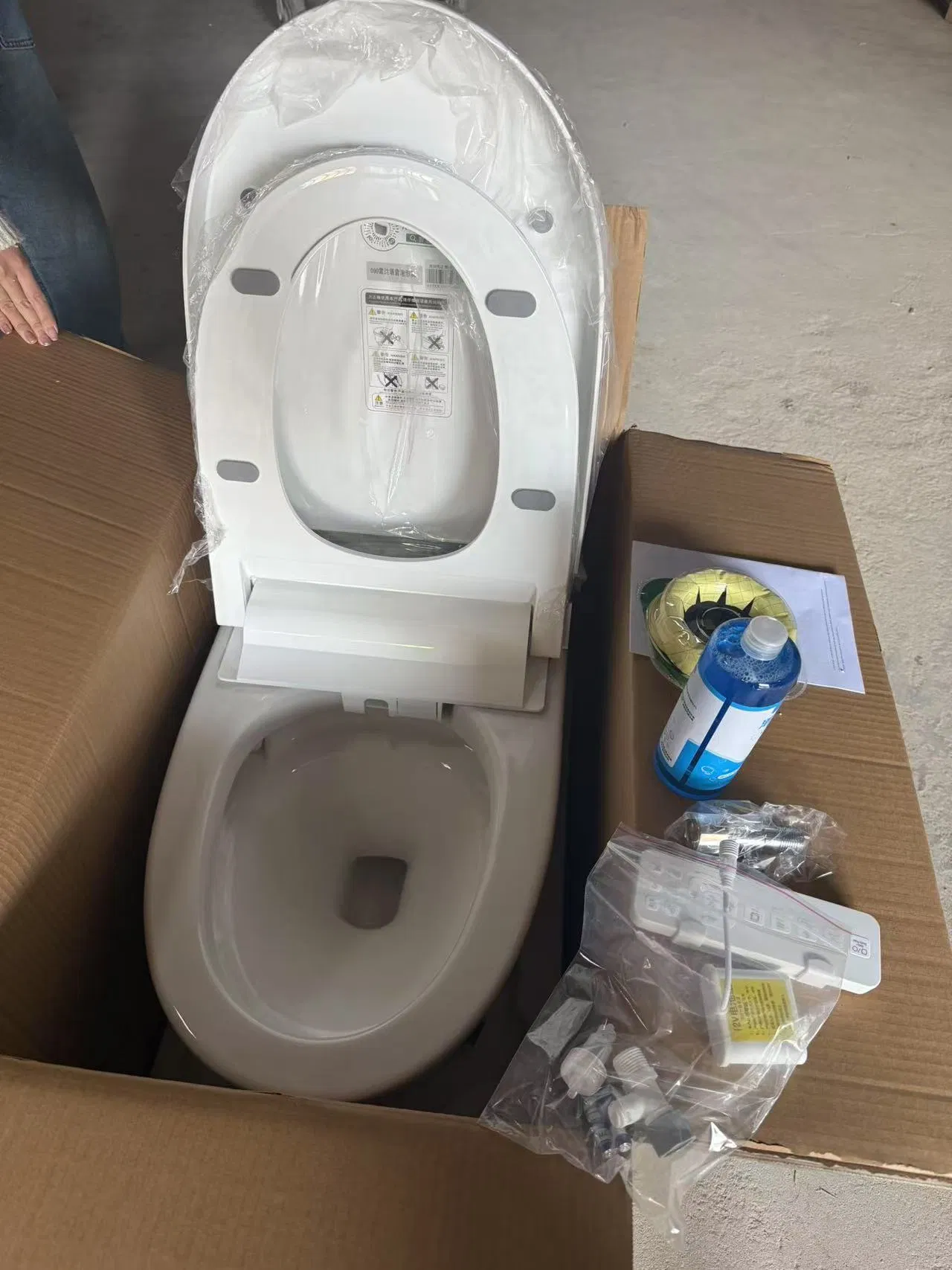 Remote Control Automatic Sensor Flush Wc Intelligent One Piece Smart Toilet