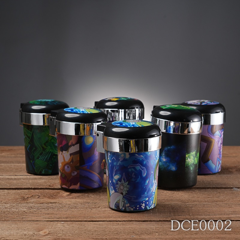 Wholesale Plastic LED Cigarette Car Ashtray with Lid Custom Logo Smoking Ashtrays