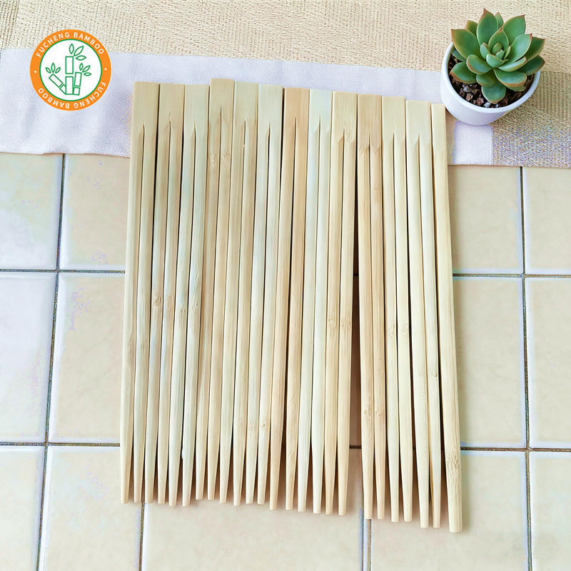 Disposable Round Bamboo Chopsticks in Naked Bamboo Sushi Chopsticks in Restaurant