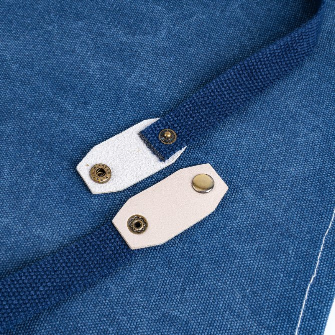 Wholesale Custom Eco-Friendly Fashionable Lightweight Heavy Duty Waxed Canvas Sleeveless Reusable Apron Neck Straps Hot Selling