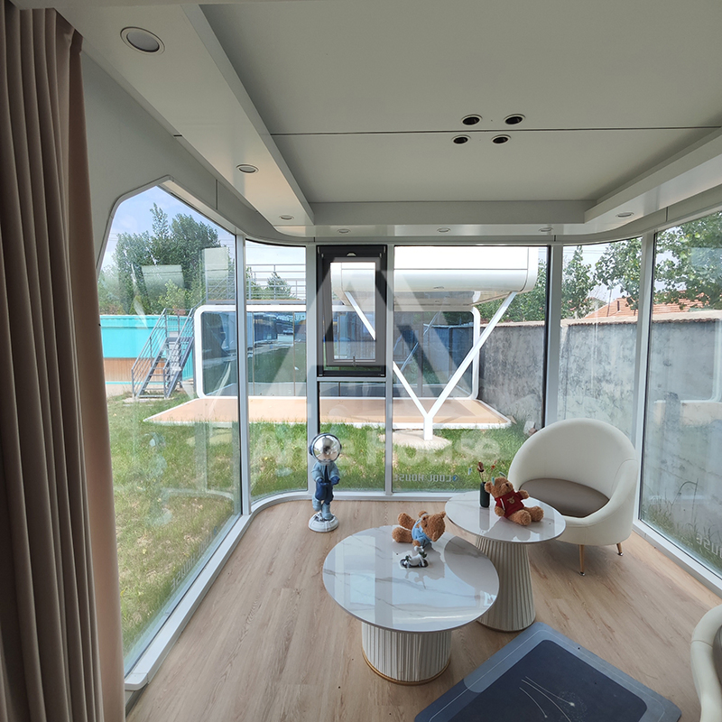 White or Customized Color Steel Structure Apple Cabin Prefabricated Prefab House