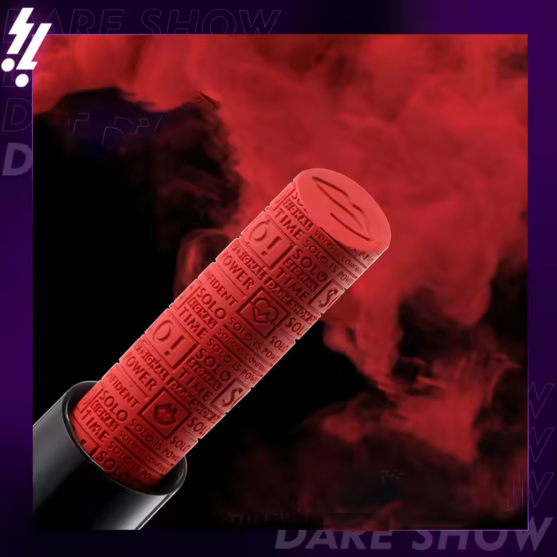 New Slim Lipstick Trendy Microscopic Carvings Purple Lipstick Tube 7 Colors Velvet Matte Lip Makeup Lipstick