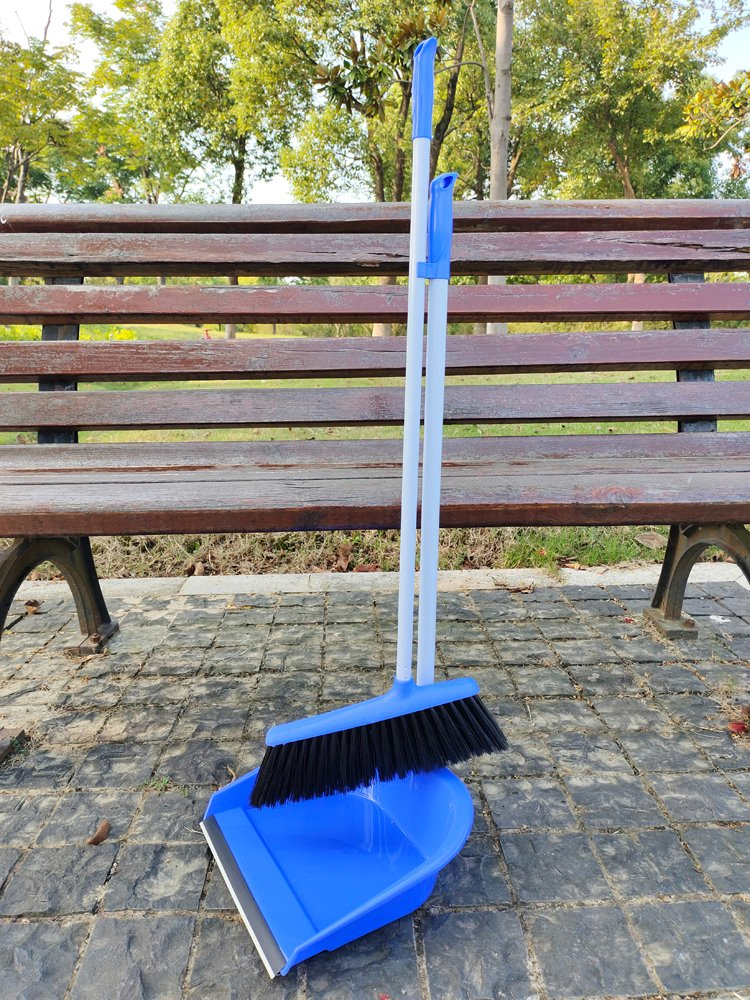 Upright Standing Home Floor Cleaning Sweeper with Long Handle PP Material Broom and Dustpan Set