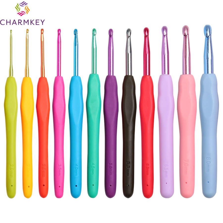 Best Price 12sizes Soft Rubber Handle Colorful Aluminum Crochet Hooks for Knit