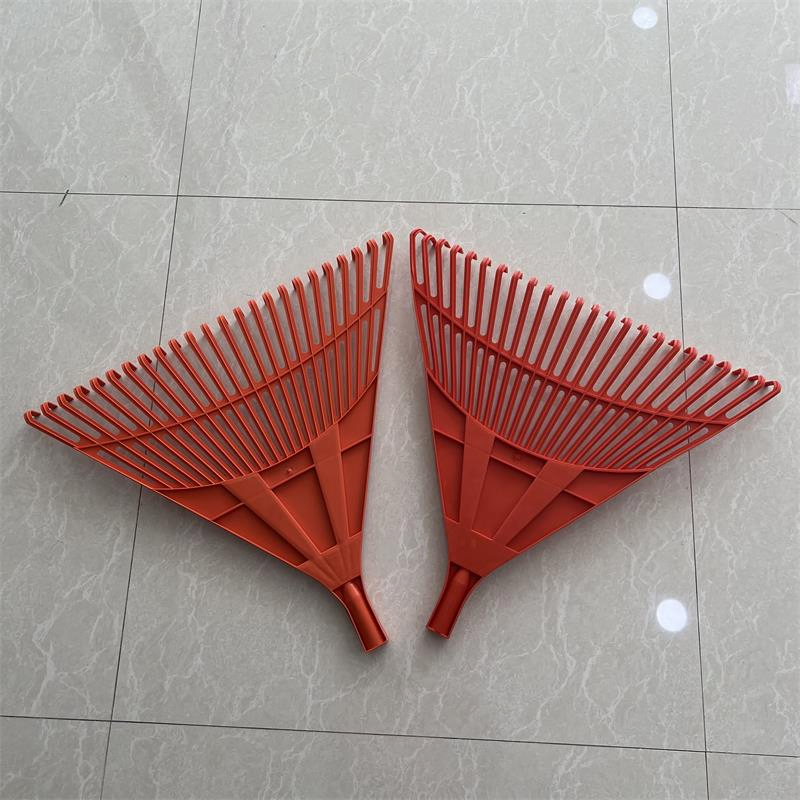 Good Quality High Elasticity Agricultural Hand Garden Tools Plastic Hay Leaf Rake with Wooden Handle