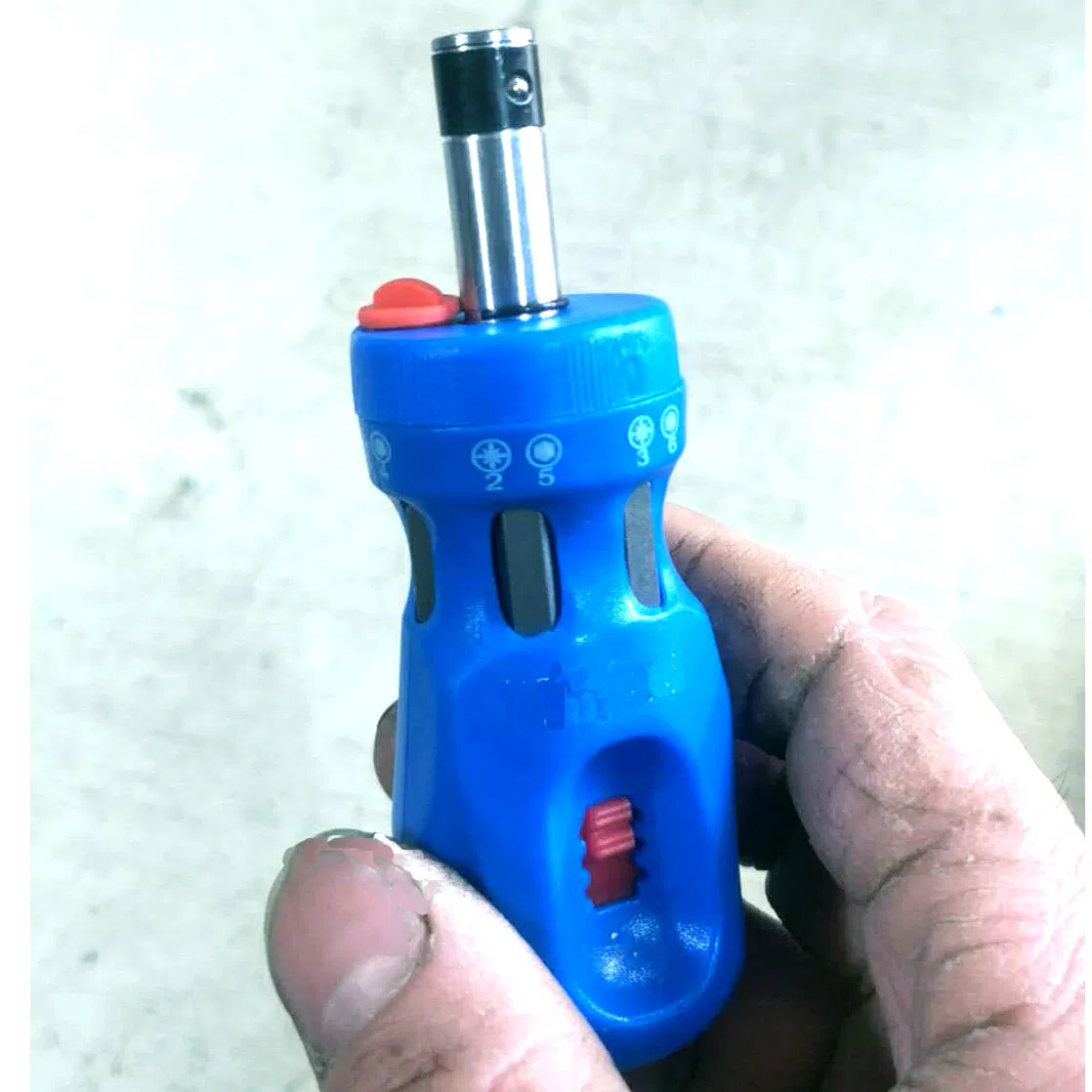 Набор отверток 12 в 1, пластиковый, цветной