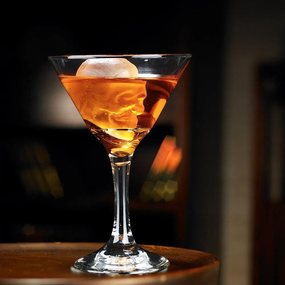 Форма для льда в виде черепа, силиконовая, 8 ячеек