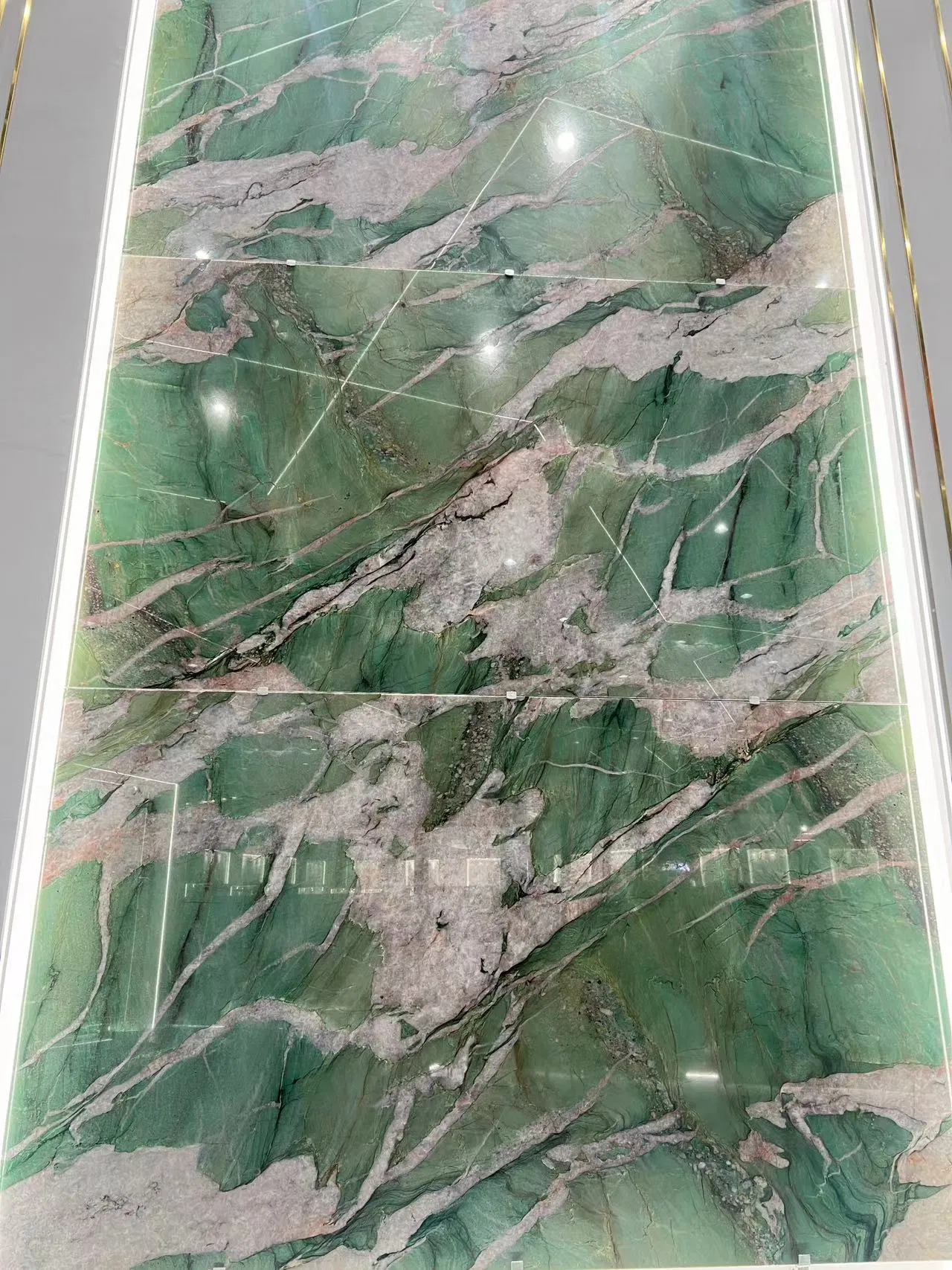 Brazil Fuchsite Crystal Quartzite Luxury Stone Factory Price Polished
