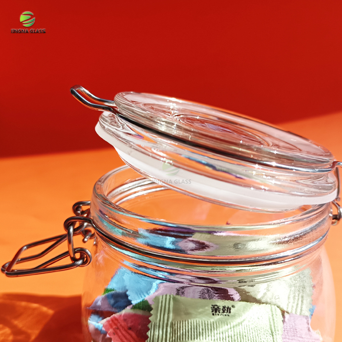 Стеклянные банки с логотипом и герметичными крышками