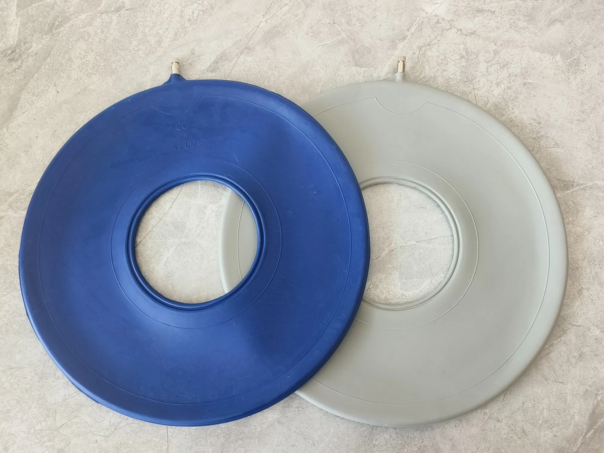 Yangzhou Inflatable Breathable Medical Anti Decubitus Round Ring Donut Pillow Air Seat Cushion Medical Air Cushion for Bedridden