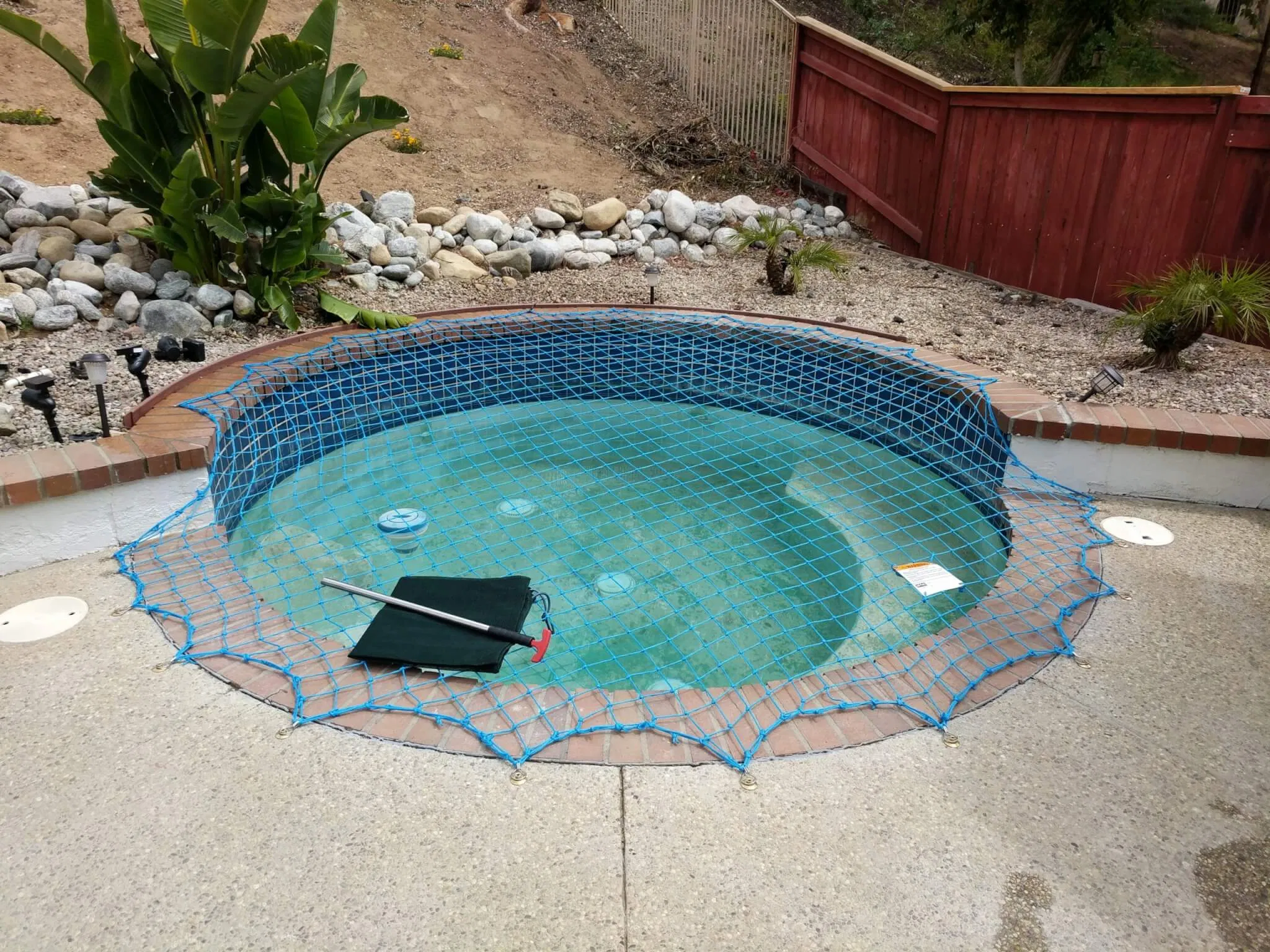Easy to Remove and Use Outdoor Swimming Safety Pool Mesh Net Covers