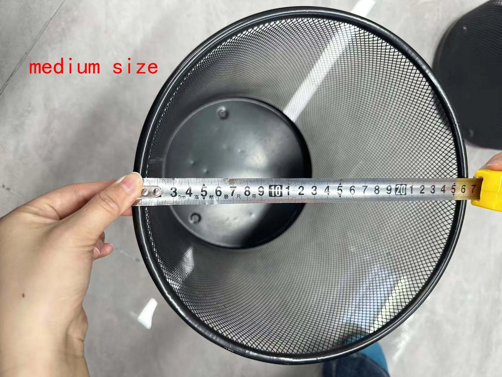 Металлическая мусорная корзина 28x26.5 см, сетка