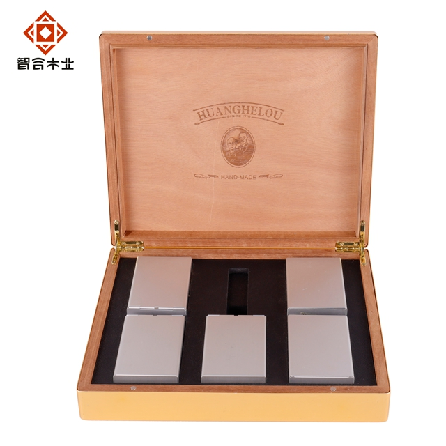 Mahogany Cigar Humidor with Glass Top and Humidifier