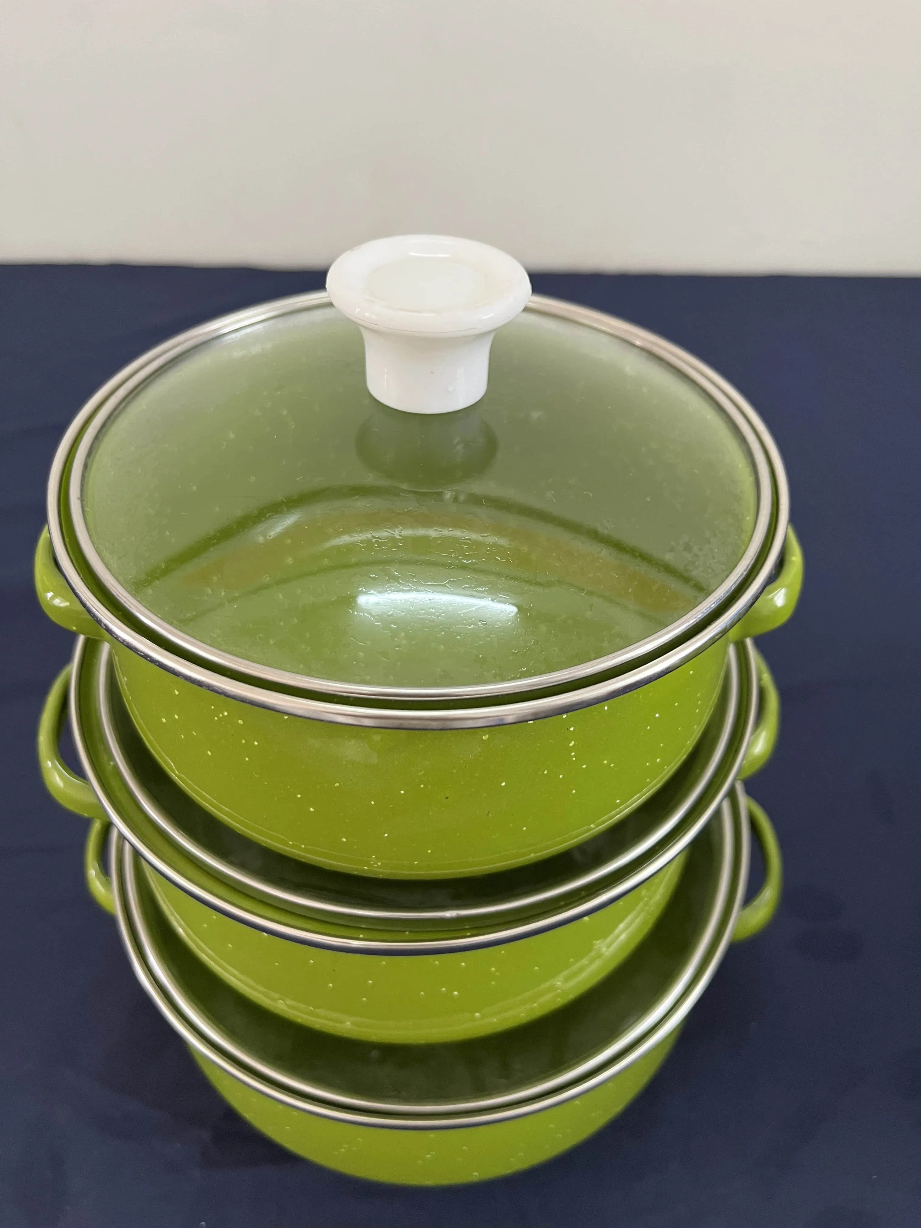 Internal and External Green Enamel Pot with White Spot Glass Lid Can Be Customized