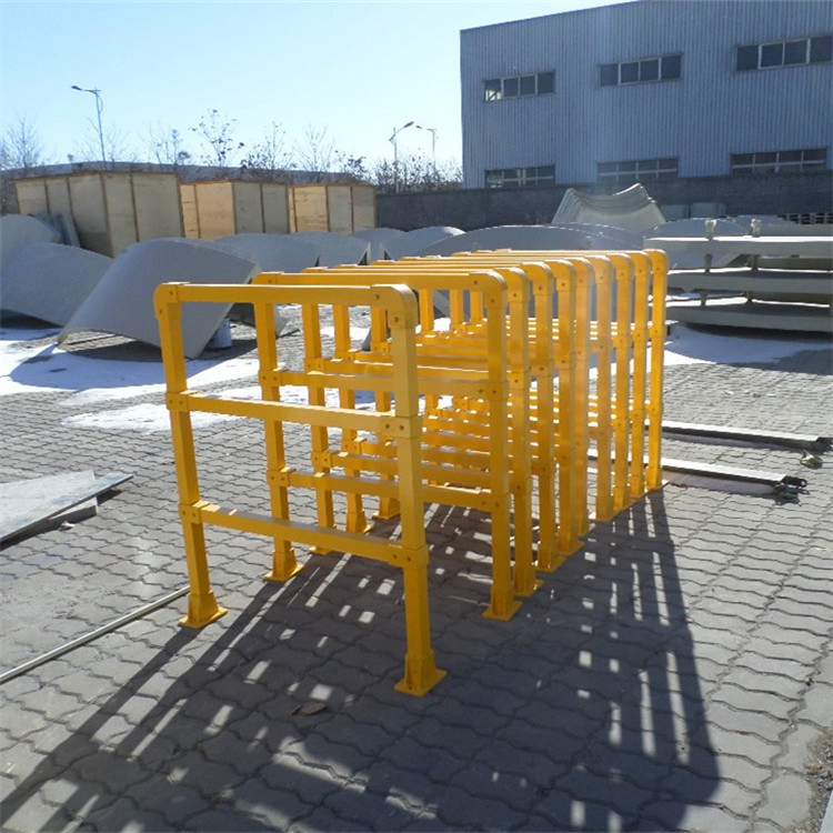 Fiberglass Stadium Modular BMC Handrail Fence Panel Post