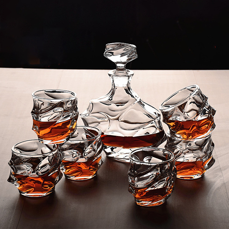 Wholesale 25oz Lead-Free Crystal Luxurious Decant Perfume Bottles Whiskey Decanter Set Decanter Set Wine