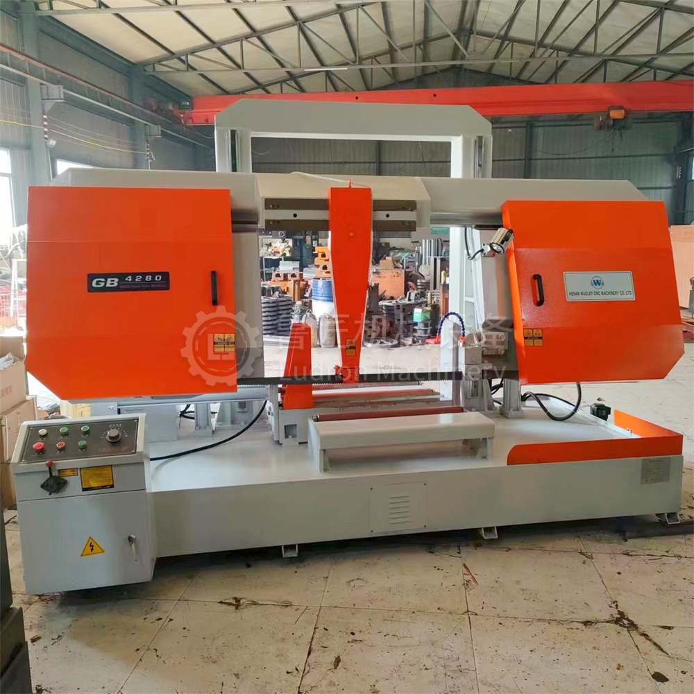 Станок ленточнопильный горизонтальный автоматический по металлу