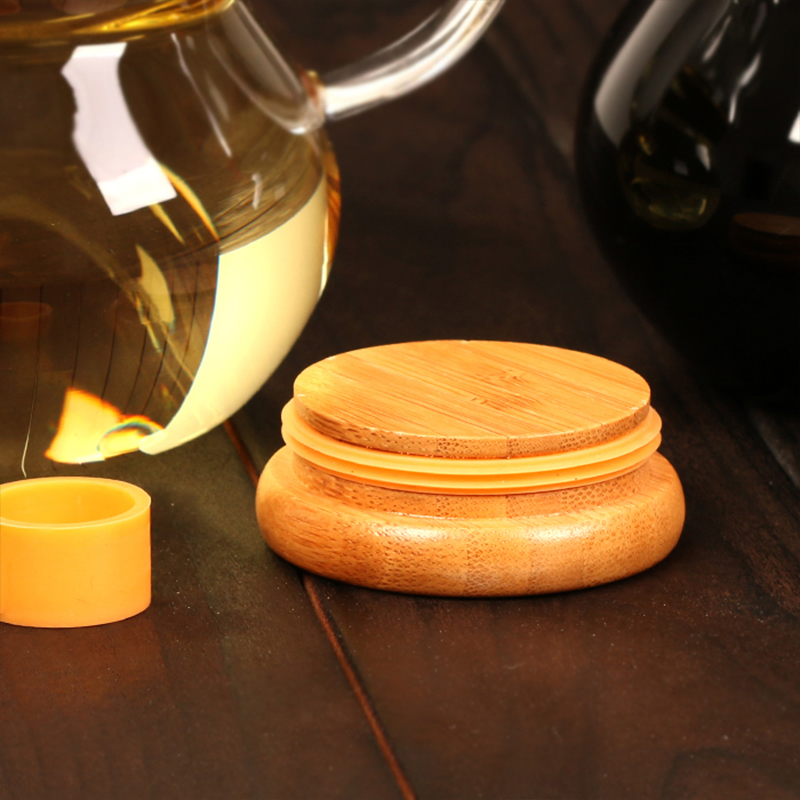 Versatile Glass Oil Bottle with Convenient Pouring Mouth Feature