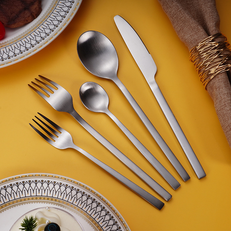 24PCS Modern Design Gold Stainless Steel Cutlery for Parties Weddings