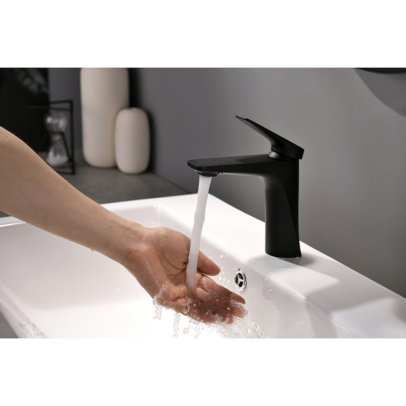 Modern Sink Water Single Handle Hot and Cold Water Tap Bathroom Basin Faucet