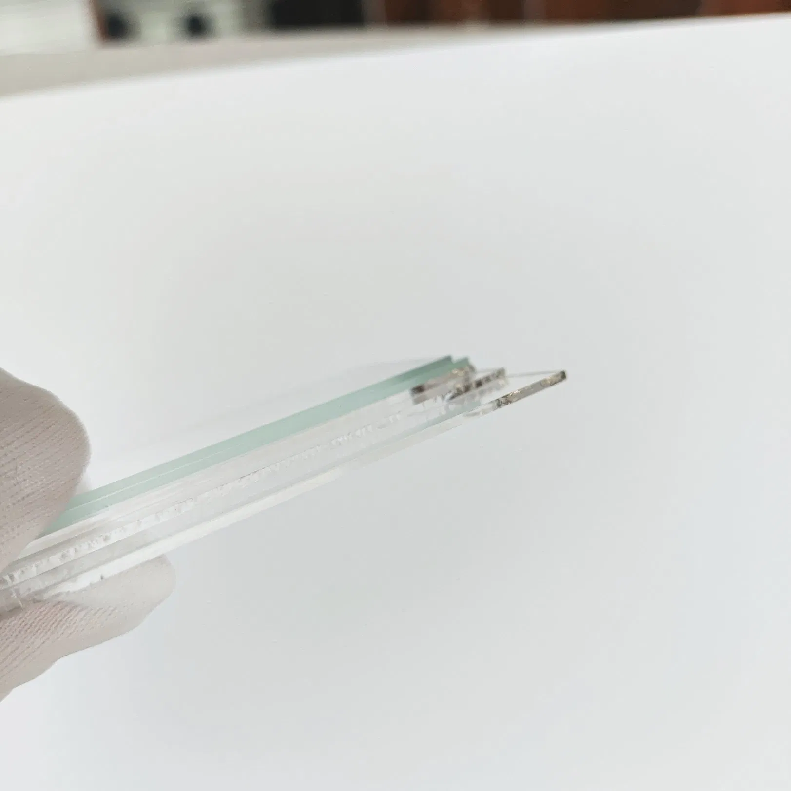 High-End High Aluminium Ultra Clear Float Glass for Laboratory/Microscope Slide