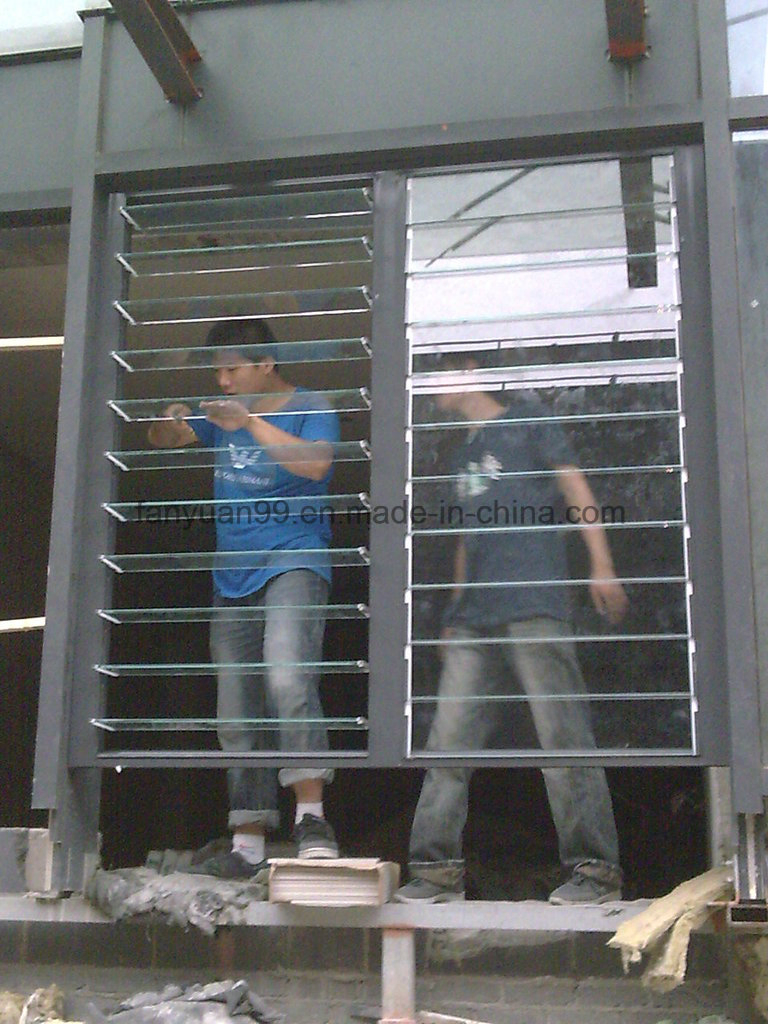 Pretty 5mm Low Iron Jalousie Bathroom Louver Glass