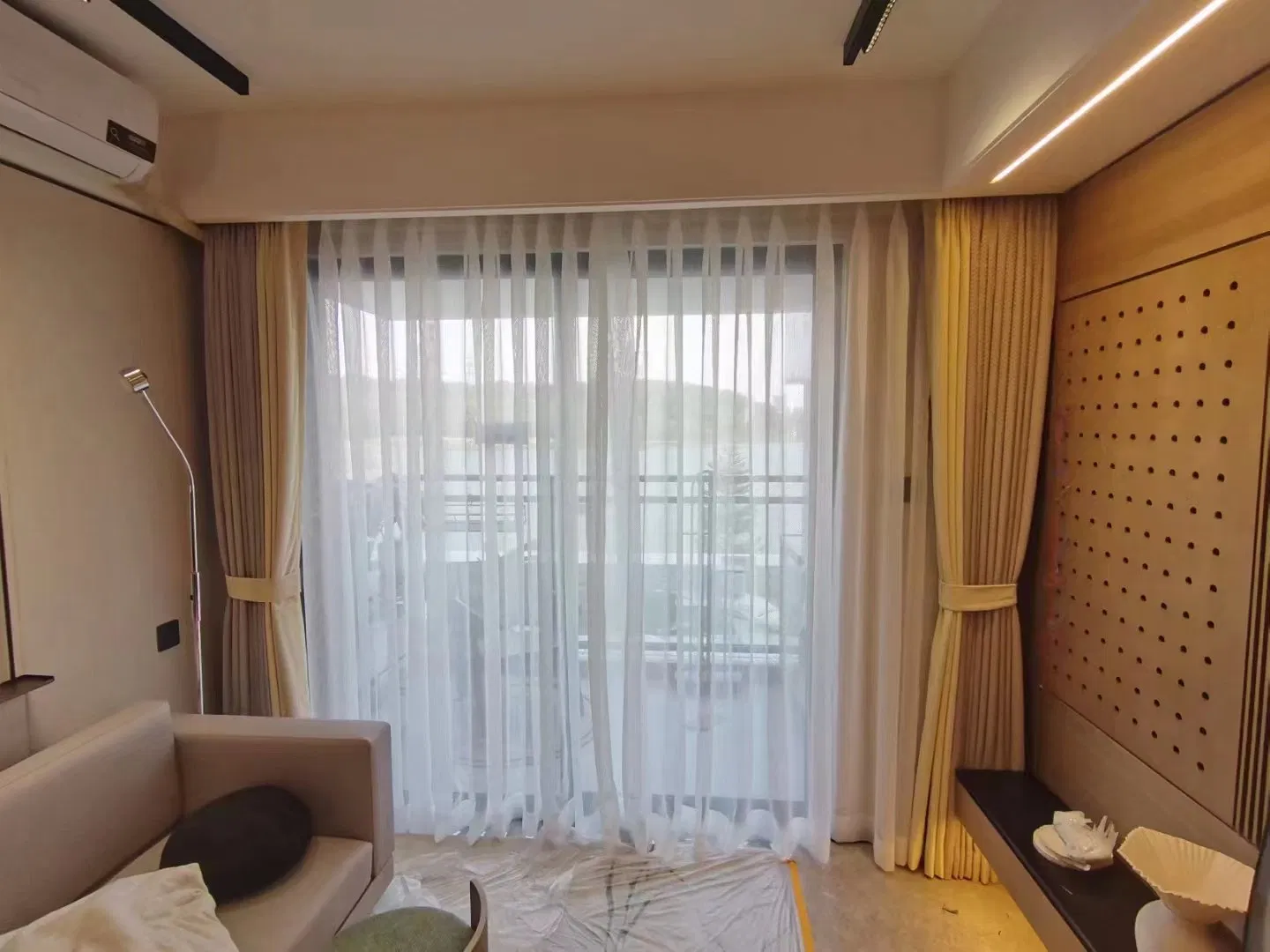 Simple Eco-Friendly Fabric and Lace Curtain for High-Level Hotel/Office/Event with Polyester and Cotton Fabric Wait for Your Order