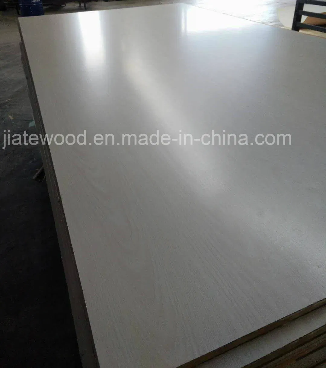 Premium Melamine Paper Plywood Sheet 1220X2440 mm for Versatile Applications