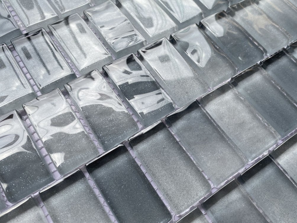 Серая стеклянная мозаика Brick для стен и бассейнов