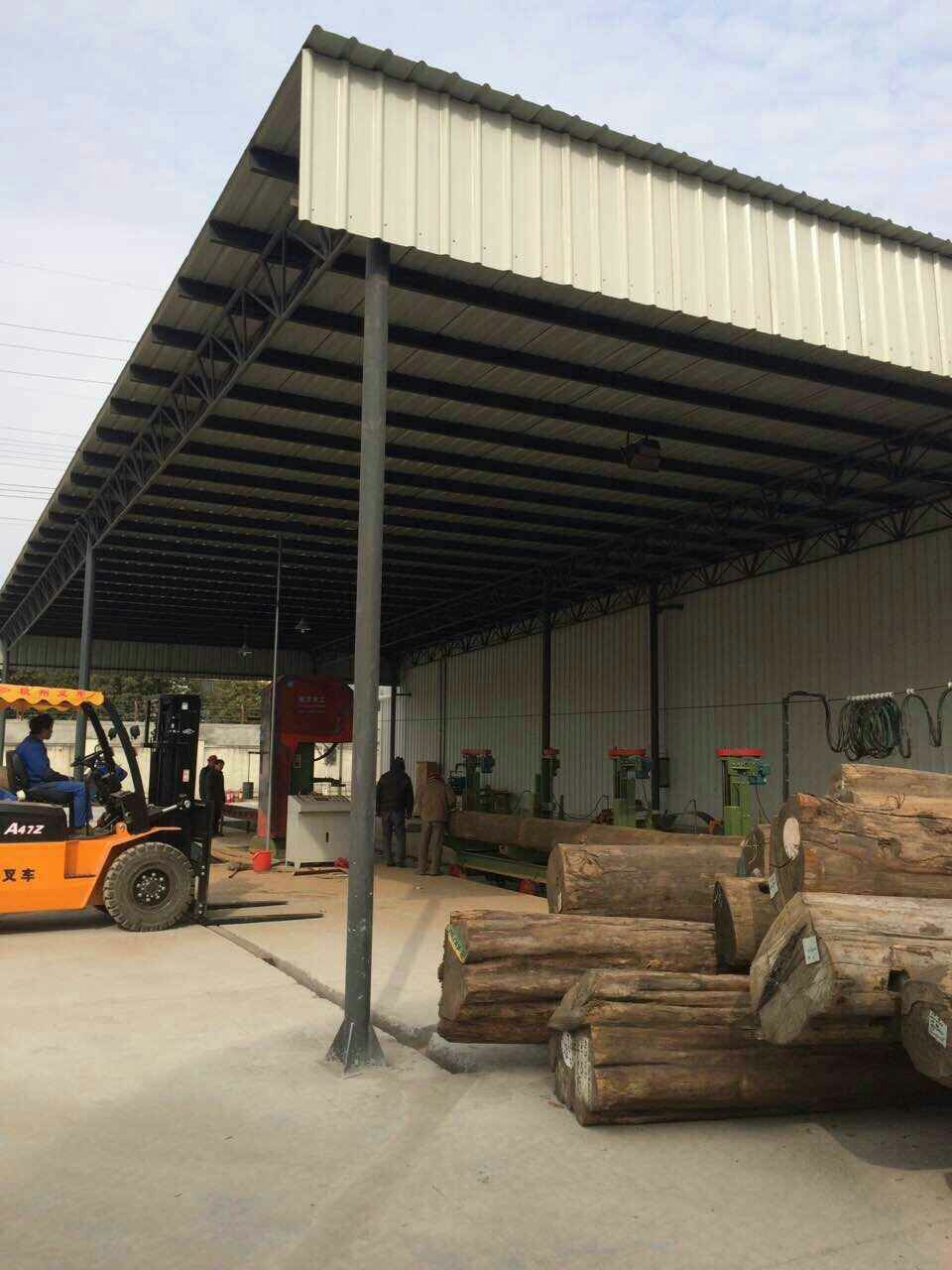 Ленточная пила по дереву вертикальная для распиловки