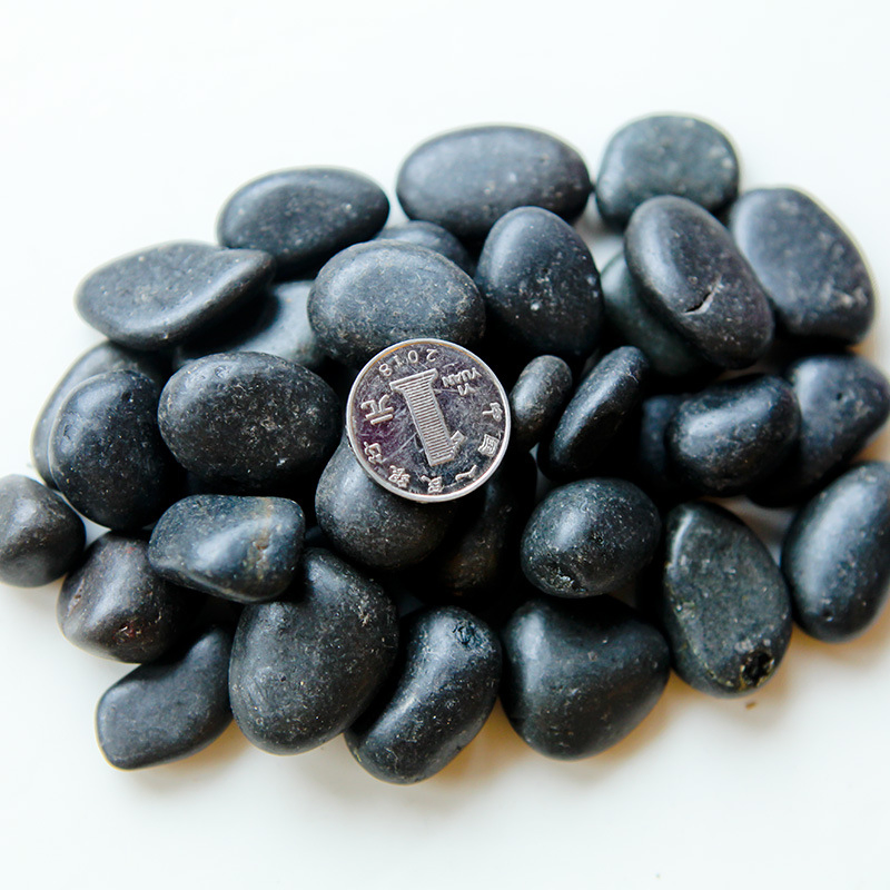 Competitive Price with High Quality Black Pebble for Paving Roads