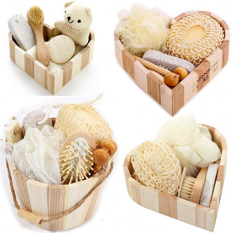 Promotional Christmas Gift Heart-Shaped Box 5PCS Bath Accessories Set/Loofah Brush/Comb/SPA Set/Female Bath Gift Set