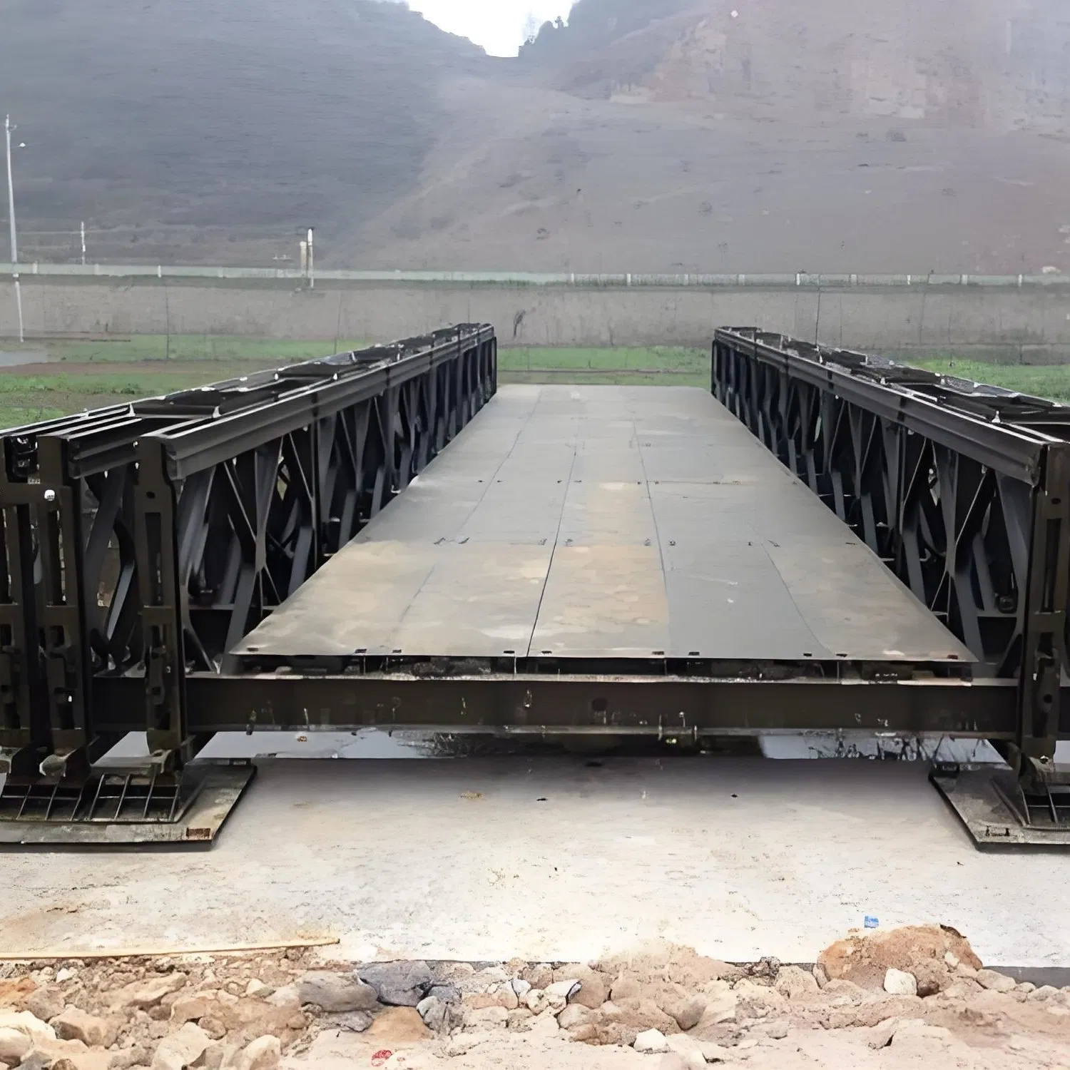 ASTM/GB Standard Steel Bailey Bridge Customizable Span 5-50m Heavy-Duty for Temporary/Permanent Crossing
