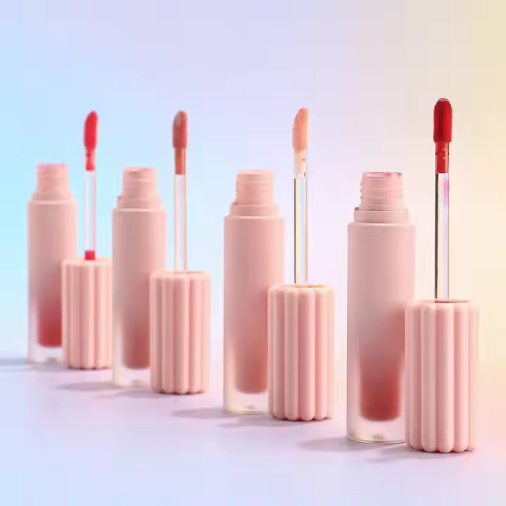 Customized High Glossy Glow Lip Gloss Private Label Lip Gloss Makeup Factory