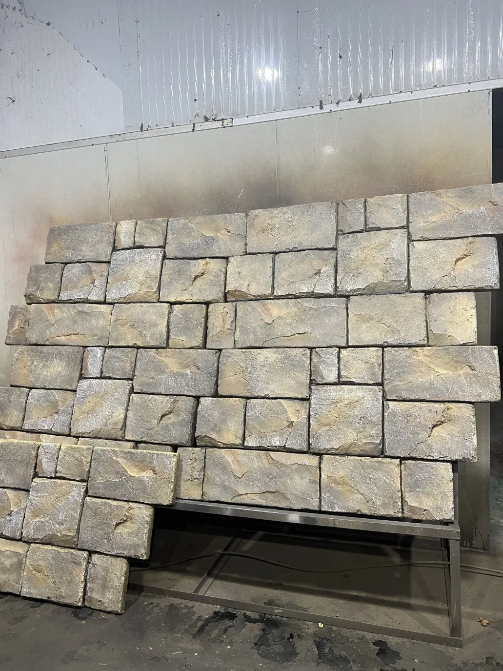 Lightweight FPC Art Stone Panels Modern PU Mushroom Castle Wall Board for Hotel Exterior Brick Cultural Stone Background Wall