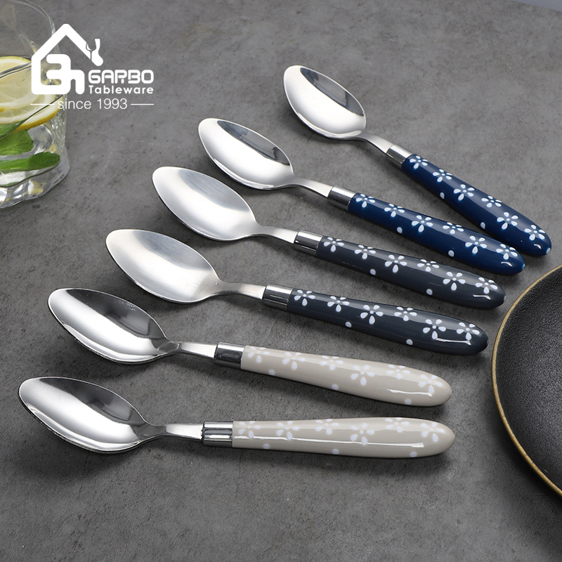 Flower Plastic Handle 2mm Thickness Dinner Fork