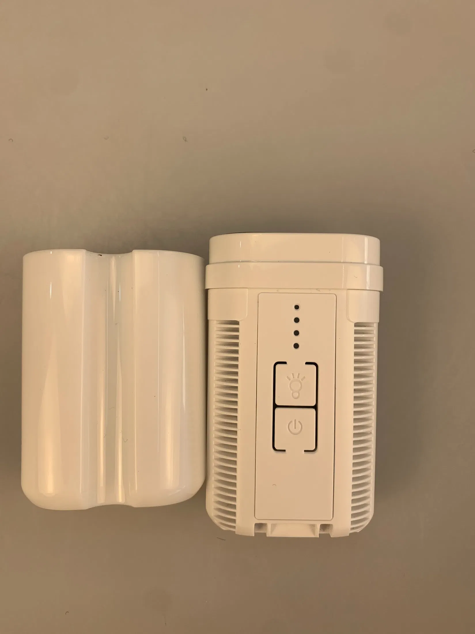 2023 New Design Upgrade Portable Outdoor Shower Kits with Sos Light for Camping