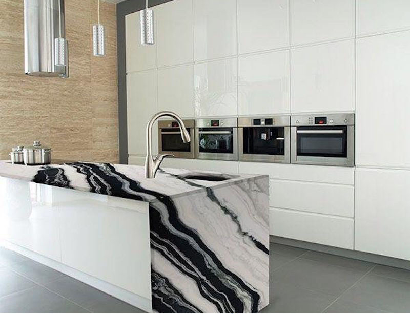 China Natural Polished Panda White Stone Marble for Bathroom/Wall/Flooring/Steps/Tiles