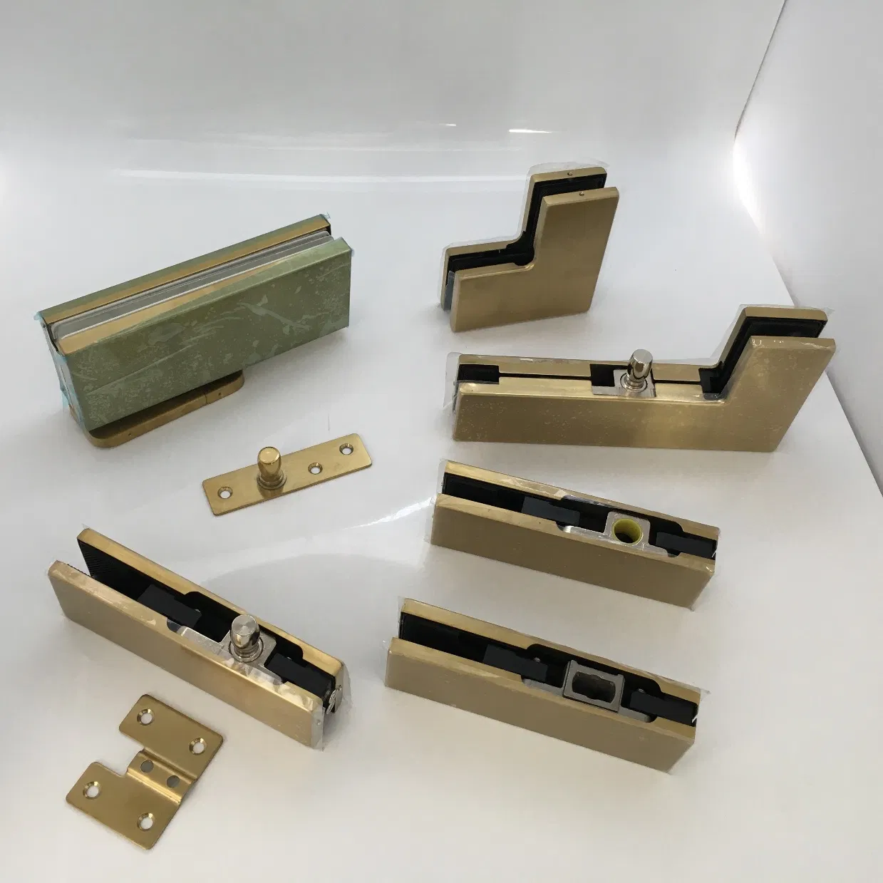 Stainless Steel Frameless Glass Sliding Door Clamp Patch Fittings