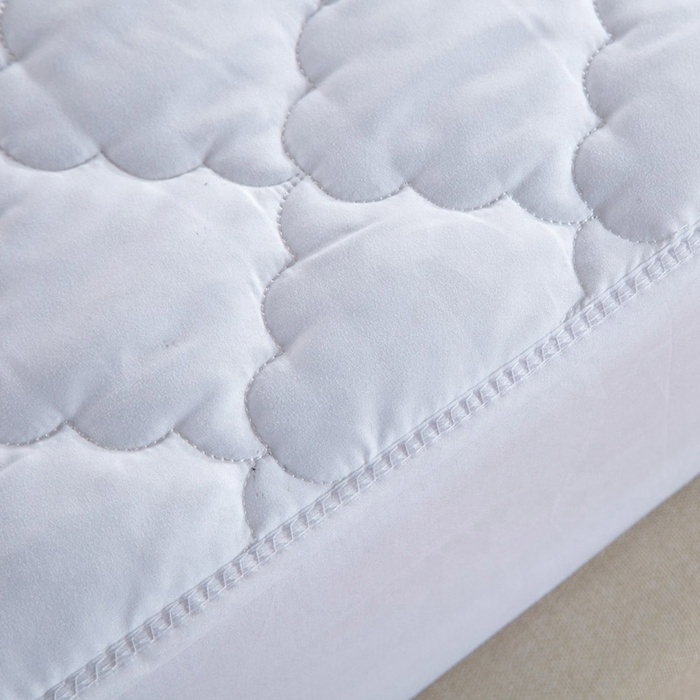 Wholesale Hypoallergenic Bed Cover Waterproof Mattress Protector
