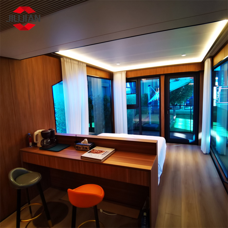 Hot-Selling Sunrooms & Glass Houses Luxury Space Capsule for Living