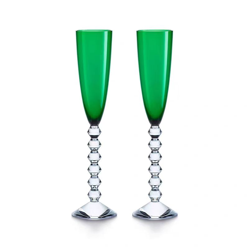 Newly Designed Flute High-Footed Cocktail Glass with Diamond Handle
